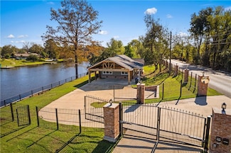 1041 Washington St, Natchitoches, LA 71457