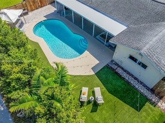 6847 NW 24th Way, Fort Lauderdale, FL 33309