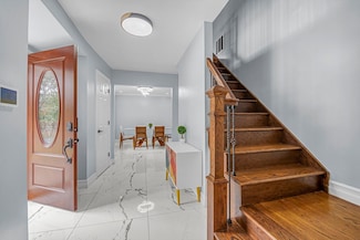 66 Rockland Dr, Jericho, NY 11753