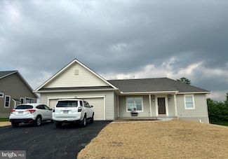 138 Dream Dr, Lebanon, PA 17046