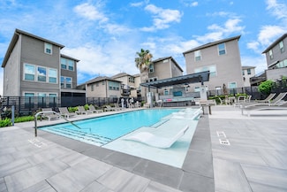 8604 Hollyoaks Creek Ln, Houston, TX 77063