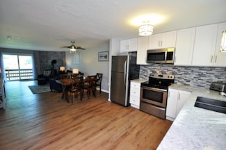 17 Village Dr W Unit 11, Bristol, NH 03222