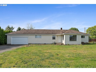 5107 Kenway Dr, Tillamook, OR 97141