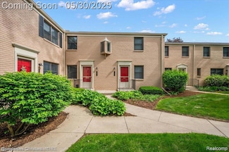 731 N Eton St, Birmingham, MI 48009