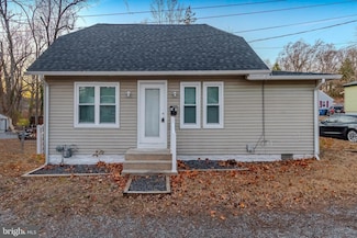 57 W 1st Ave, Runnemede, NJ 08078