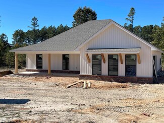 13564 Mars Hill Rd, Bauxite, AR 72011