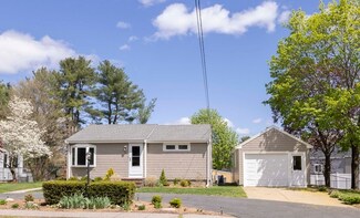 71 West St, West Bridgewater, MA 02379