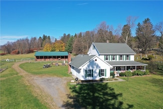 10 Cemetery Ln, Groton, NY 13073