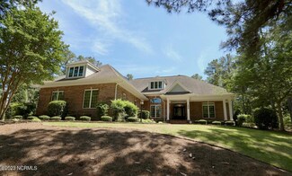 100 Stoneykirk Dr, Pinehurst, NC 28374