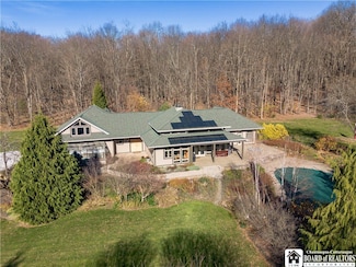 4422 Lakeside Dr, Bemus Point, NY 14712