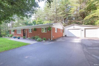 1955 W Bexley Dr, Bloomington, IN 47404