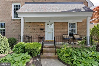 3 Wyckham Rd, Spring Lake, NJ 07762