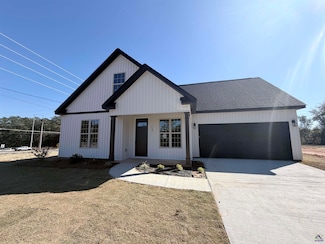 100 Sasser Dr, Bonaire, GA 31005