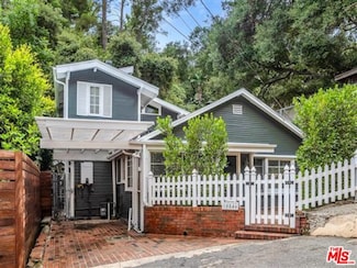10546 Selkirk Ln, Los Angeles, CA 90077