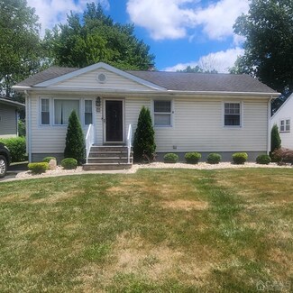 90 Edgewood Ave, Colonia, NJ 07067