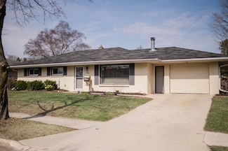 726 Sherman Way, West Bend, WI 53090