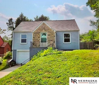 7214 N 34th St, Omaha, NE 68112