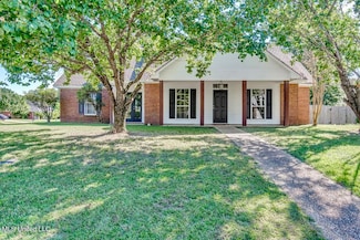 301 White Oak Dr, Brandon, MS 39047
