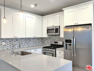 10560 Santa Monica Blvd Unit 303, Los Angeles, CA 90025