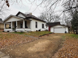 225 Washington St, Mineral Point, WI 53565