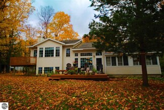 7632 Birch St, Grawn, MI 49637
