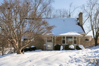 38 Pleasant Dr, Highland Heights, KY 41076