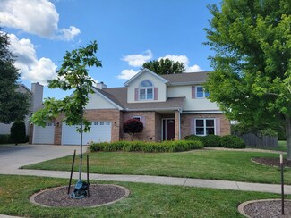 40 Hodgehaven Cir, Bloomington, IL 61704