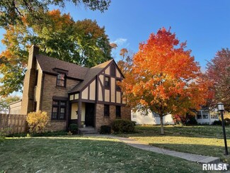 2230 14th St, Rock Island, IL 61201