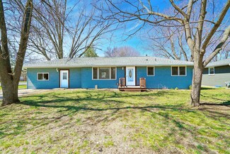 2020 Maple St, Hastings, MN 55033