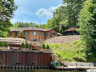 75 Aldrich Ln, Pennellville, NY 13132