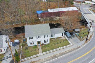 7 Island St, Wilton, NH 03086
