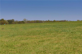 926 SE 900th Rd, Windsor, MO 65360