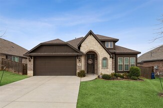 1040 Weeping Oak Dr, Burleson, TX 76028