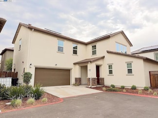 2151 Daimler St, Lathrop, CA 95330