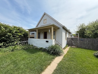 1535 Glenn Dr, North Chicago, IL 60064