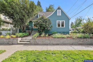 1670 B St NE, Salem, OR 97301
