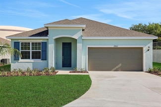 2860 Supermarine Rd, Tavares, FL 32778