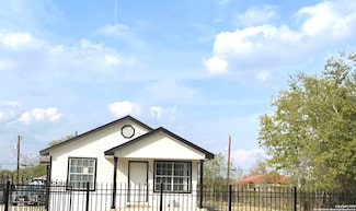 121 Esma St, San Antonio, TX 78223
