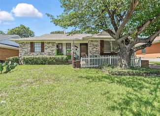 4539 Live Oak Dr, Mesquite, TX 75150