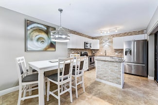5684 SE Riverboat Dr Unit A-135, Stuart, FL 34997