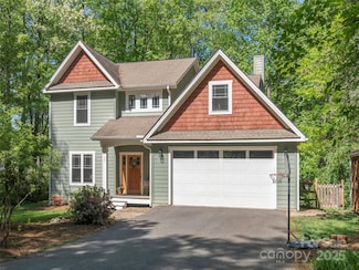 35 Mann Dr, Asheville, NC 28805