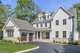 142 Ridgedale Ave, Madison, NJ 07940