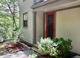 1465 Hooksett Rd Unit 50, Hooksett, NH 03106
