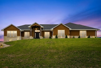 2091 Messina Ct, Asbury, IA 52002