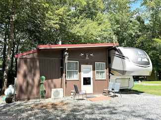 279 Leisure Acres Dr, Cleveland, GA 30528