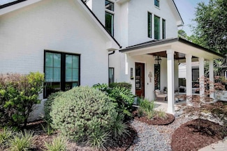 1869 E Bobe St, Pensacola, FL 32503