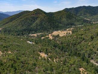 2832 Humbug Creek Rd, Jacksonville, OR 97530