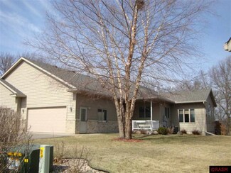 208 Parkway Place, Mankato, MN 56001
