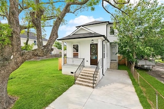 2824 Andover St, New Orleans, LA 70121