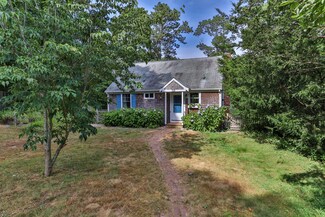 87 Pinecrest Beach Dr, East Falmouth, MA 02536